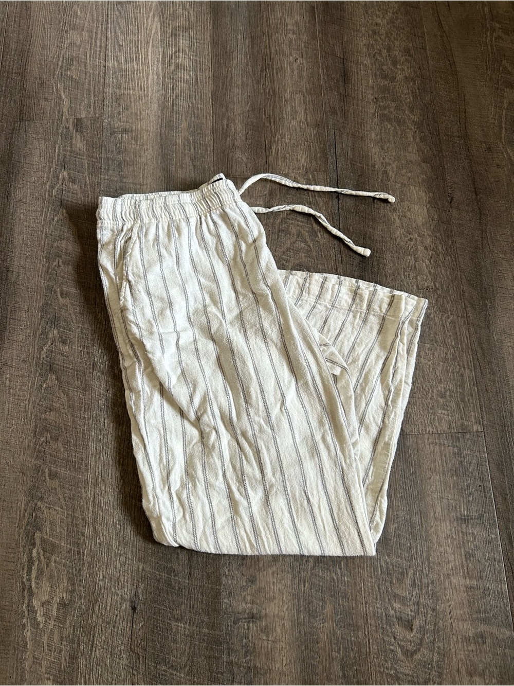 GAP Women's White Flowy 100% Cotton Drawstring Trousers